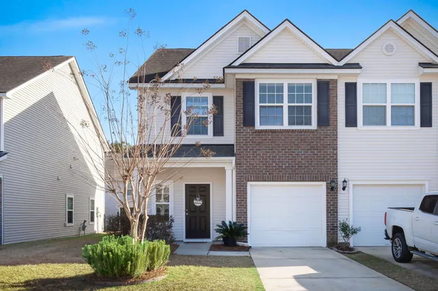 $425,000 | 1067 Bennington Drive, Charleston, SC 29492
