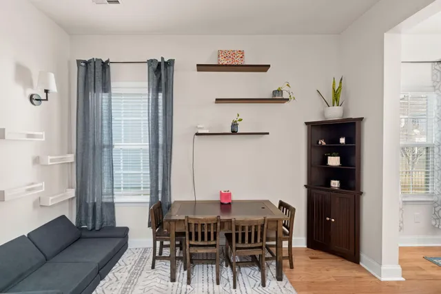 $425,000 | 1067 Bennington Drive, Charleston, SC 29492