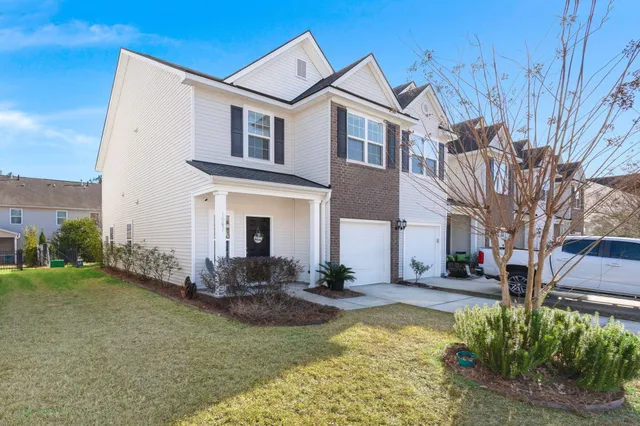 $425,000 | 1067 Bennington Drive, Charleston, SC 29492