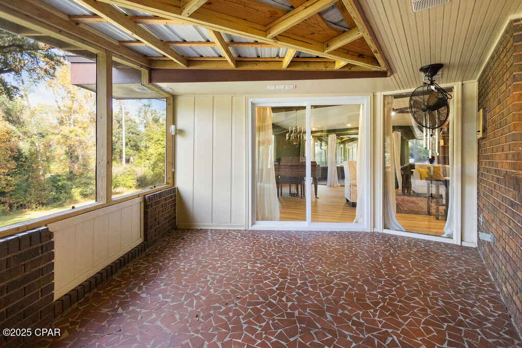 912 Highway 277 Chipley, FL 32428 - Photo 19 of 96