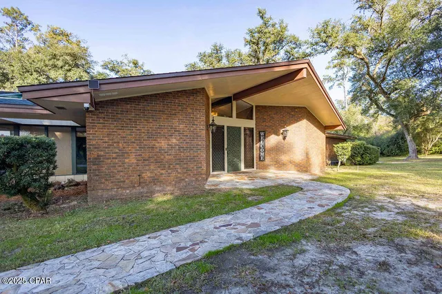 $599,999 | 912 Highway 277, Chipley, FL 32428