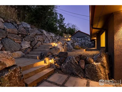 a view of an outdoor space