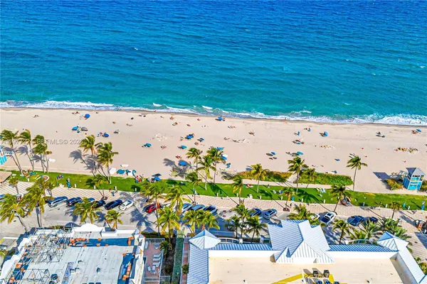 $1,425,000 | 2051 Southeast 3rd Street, Unit 407, Deerfield Beach, FL 33441