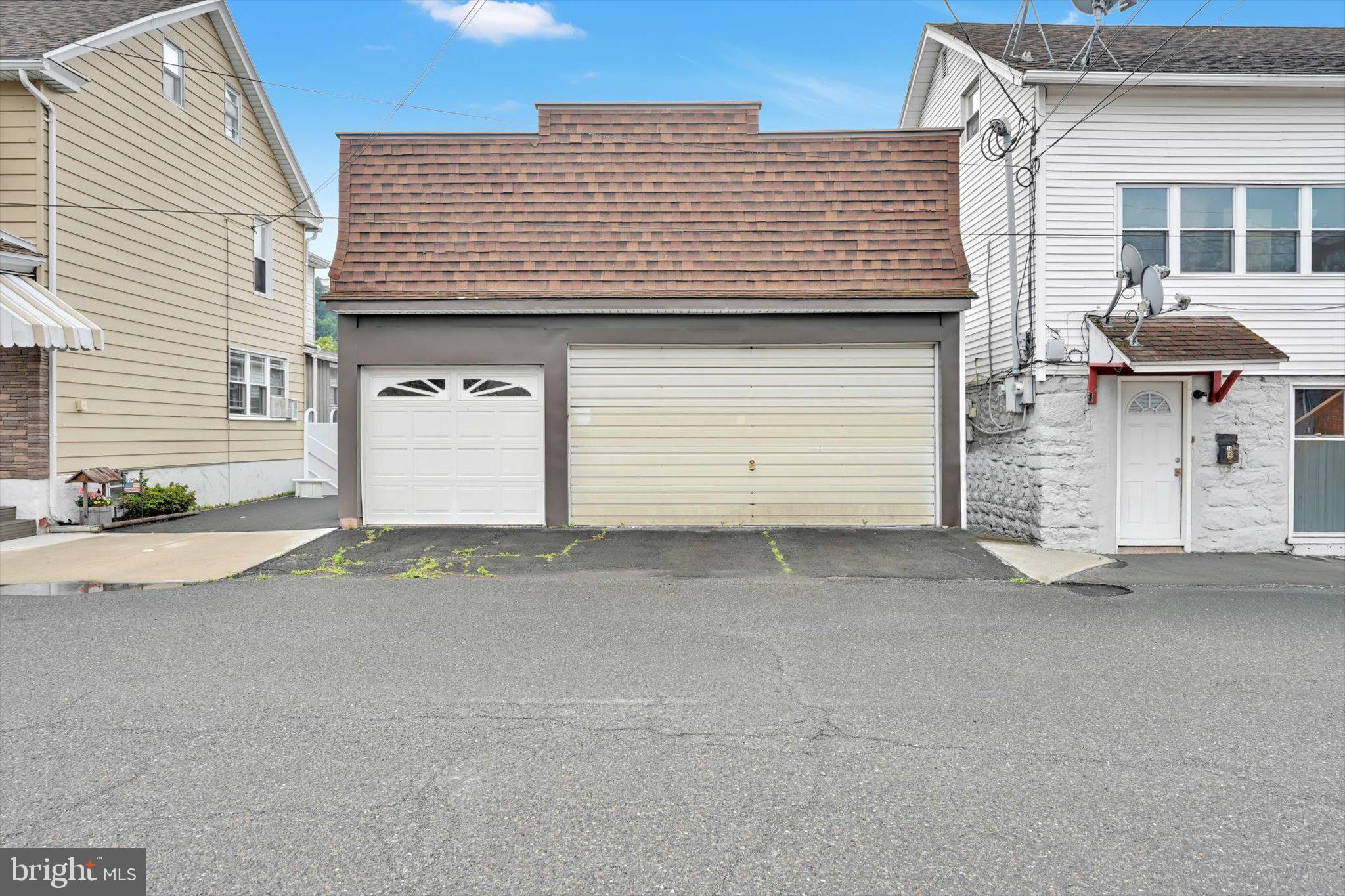 38 Valley Street New Philadelphia, PA 17959 - Photo 41 of 41 Garage