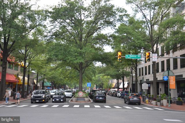 $1,250,000 | 2713 24th Road South, Unit A & B, Arlington, VA 22206