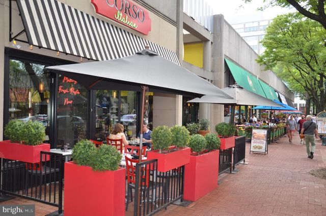 $1,250,000 | 2713 24th Road South, Unit A & B, Arlington, VA 22206