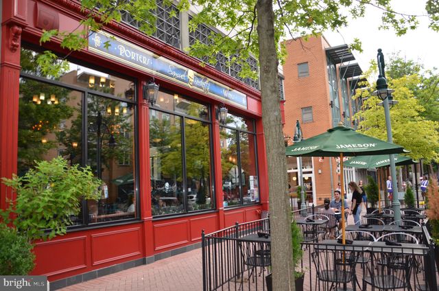 $1,250,000 | 2713 24th Road South, Unit A & B, Arlington, VA 22206