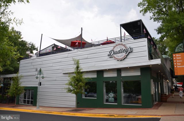 $1,250,000 | 2713 24th Road South, Unit A & B, Arlington, VA 22206