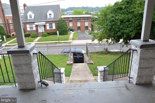 $1,250,000 | 2713 24th Road South, Unit A & B, Arlington, VA 22206