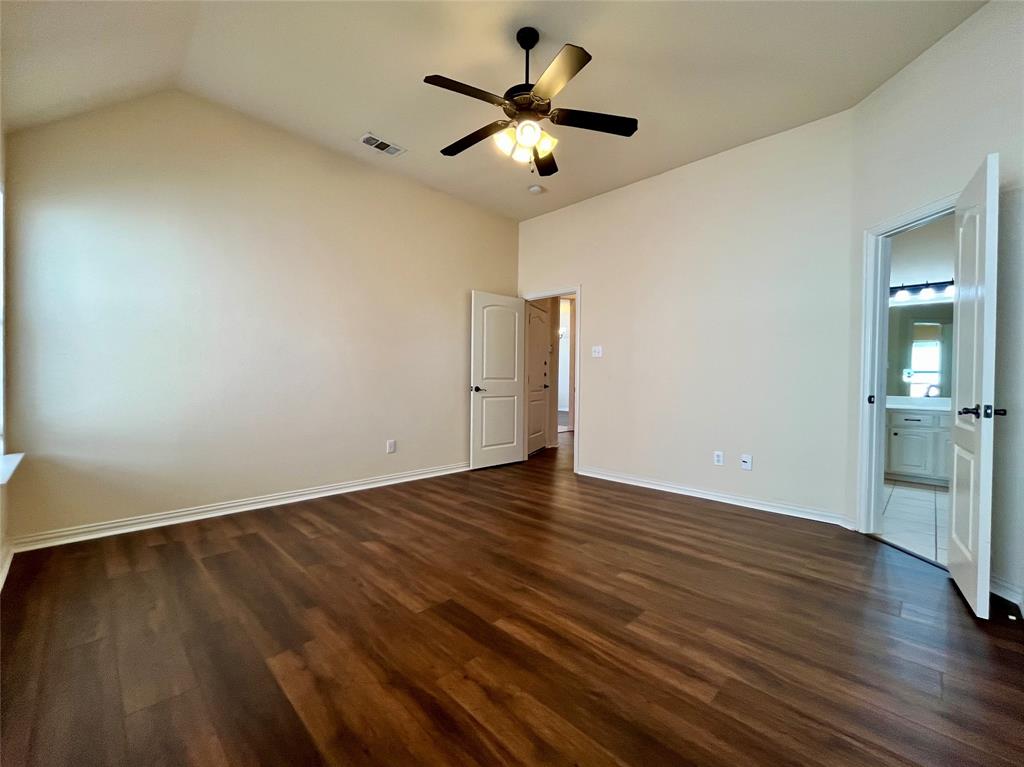 921 Raleigh Path Denton, TX 76208 - Photo 16 of 22