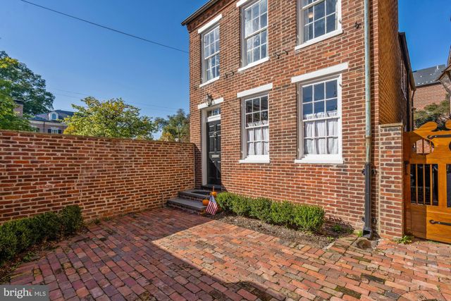 $1,140,000 | 319 Wolfe Street, Alexandria, VA 22314