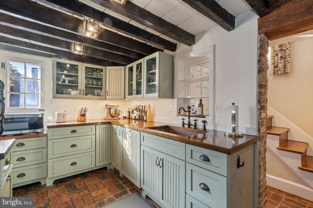 $1,140,000 | 319 Wolfe Street, Alexandria, VA 22314