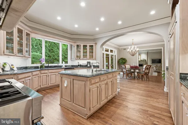 $3,899,000 | 1204 Daviswood Drive, McLean, VA 22102