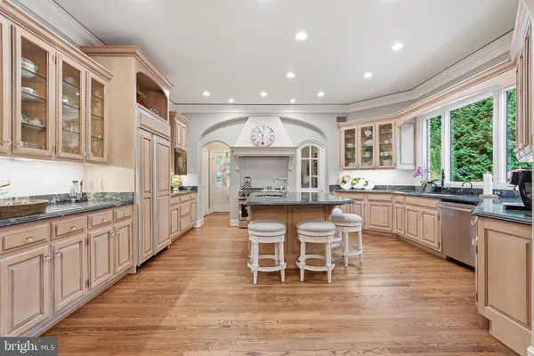 $3,899,000 | 1204 Daviswood Drive, McLean, VA 22102