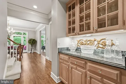 $3,899,000 | 1204 Daviswood Drive, McLean, VA 22102