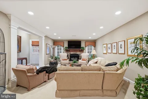 $3,899,000 | 1204 Daviswood Drive, McLean, VA 22102