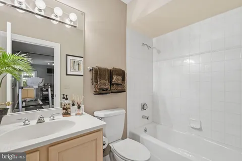 $3,899,000 | 1204 Daviswood Drive, McLean, VA 22102
