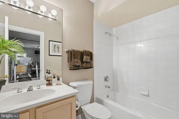 $3,899,000 | 1204 Daviswood Drive, McLean, VA 22102