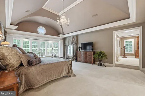 $3,899,000 | 1204 Daviswood Drive, McLean, VA 22102
