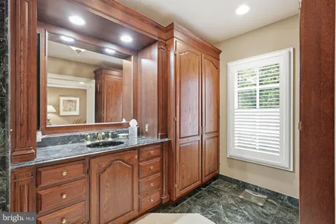 $3,899,000 | 1204 Daviswood Drive, McLean, VA 22102