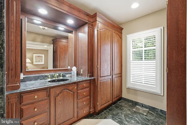 $3,899,000 | 1204 Daviswood Drive, McLean, VA 22102