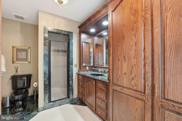 $3,899,000 | 1204 Daviswood Drive, McLean, VA 22102