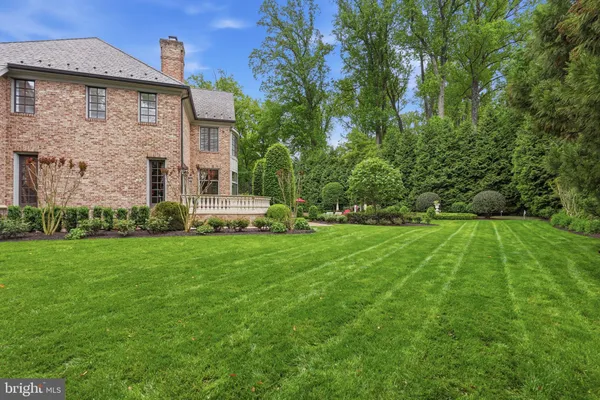 $3,899,000 | 1204 Daviswood Drive, McLean, VA 22102