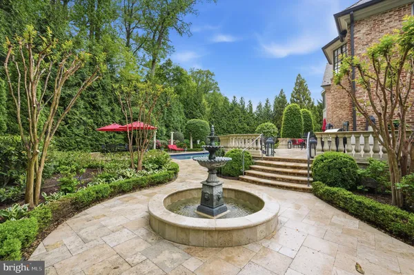 $3,899,000 | 1204 Daviswood Drive, McLean, VA 22102