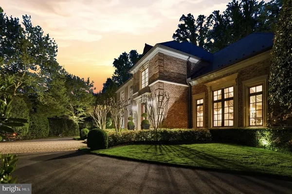 $3,899,000 | 1204 Daviswood Drive, McLean, VA 22102