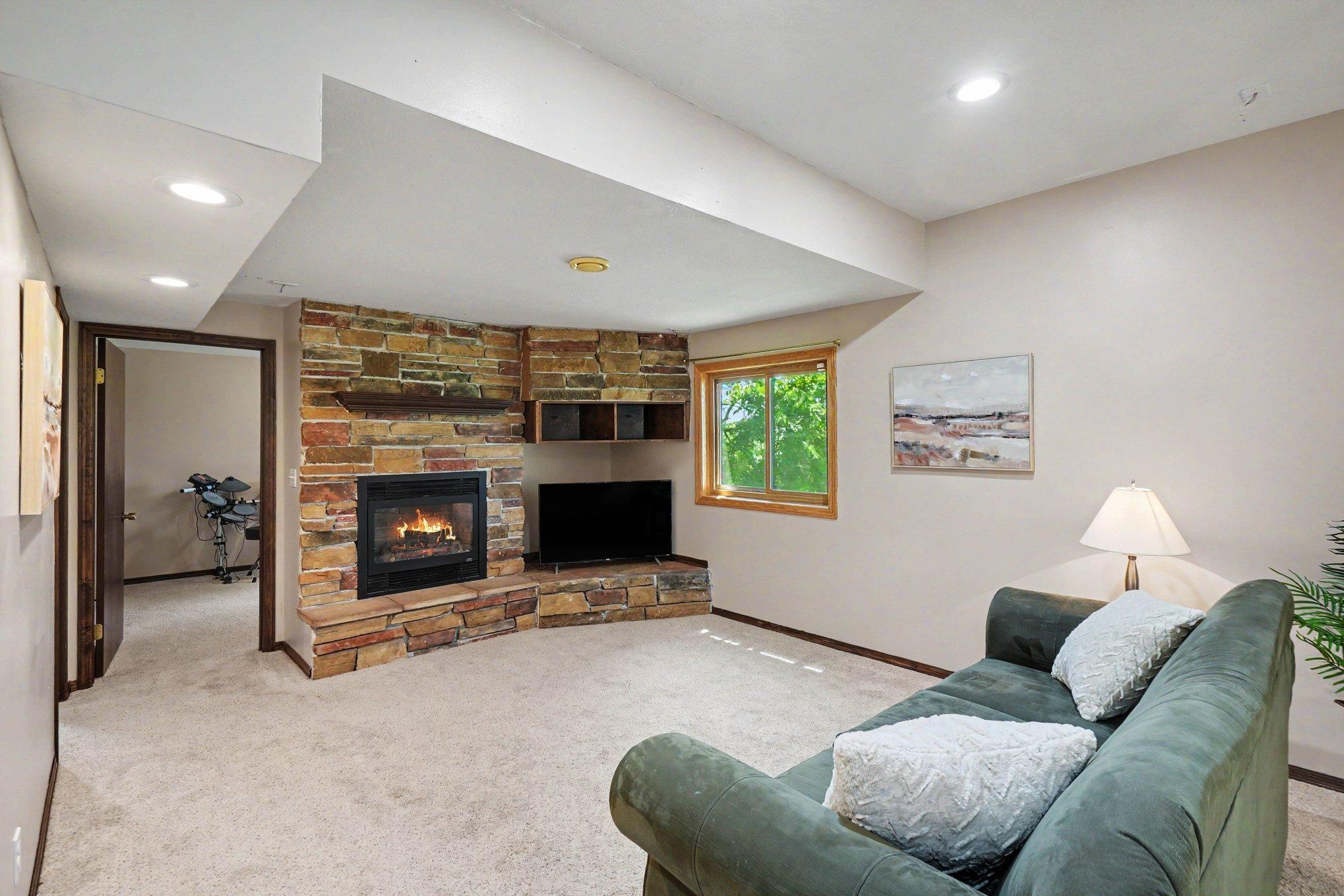 517 Upland Road Northwest St. Michael, MN 55376 - Photo 19 of 30