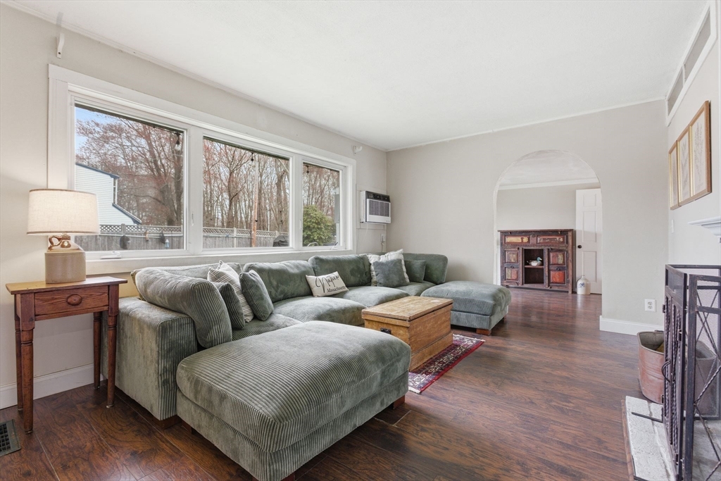 23 Porter Road Natick, MA 01760 - Photo 10 of 30