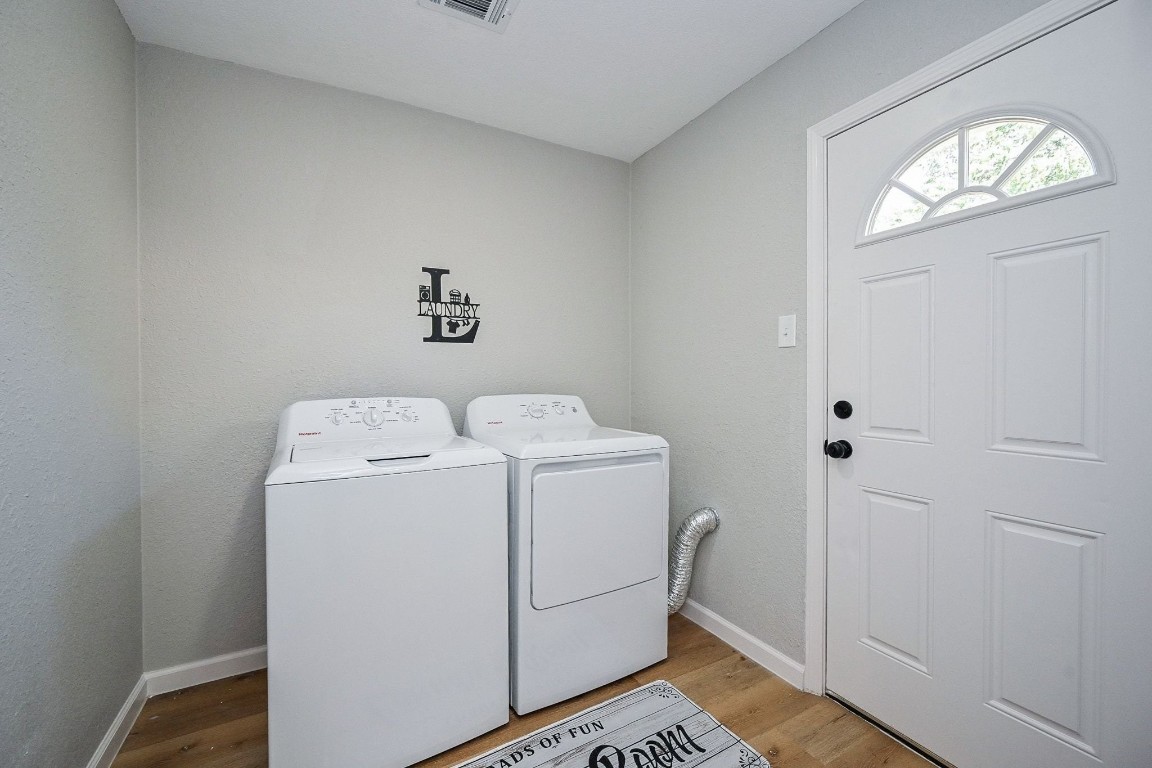 247 East Janisch Road Houston, TX 77022 - Photo 11 of 33 Laundry Room