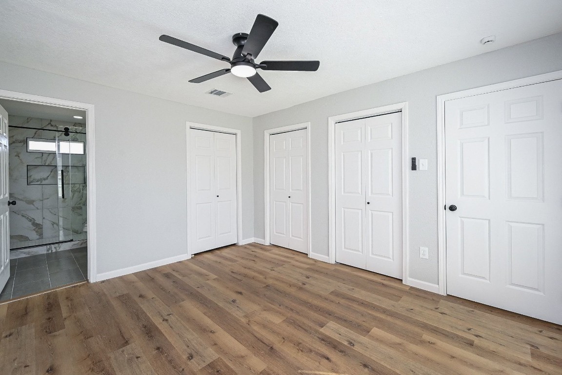 247 East Janisch Road Houston, TX 77022 - Photo 20 of 33 Primary Bedroom