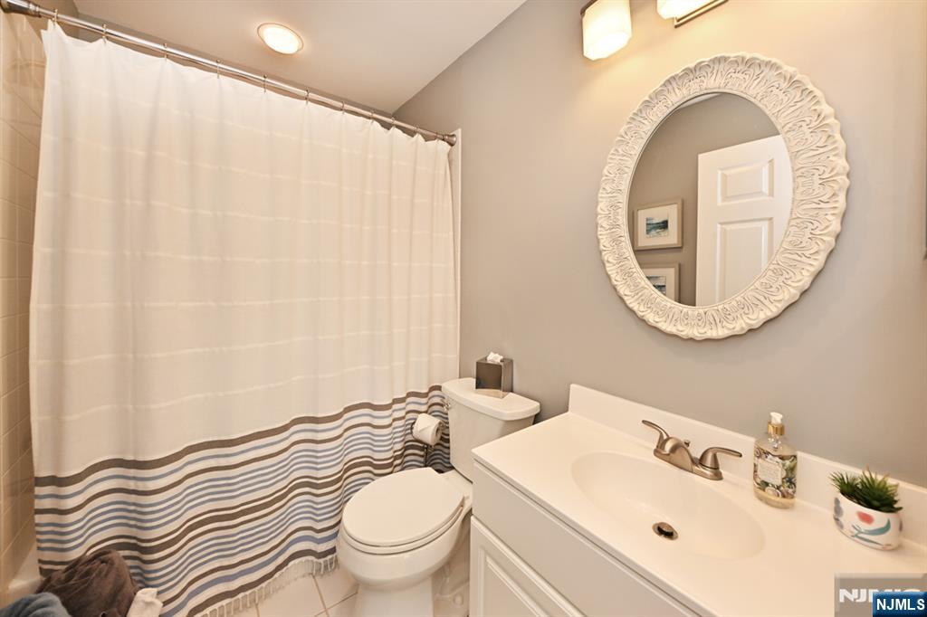 8 Hunter Road North Haledon, NJ 07508 - Photo 15 of 46 Gallery Image 15