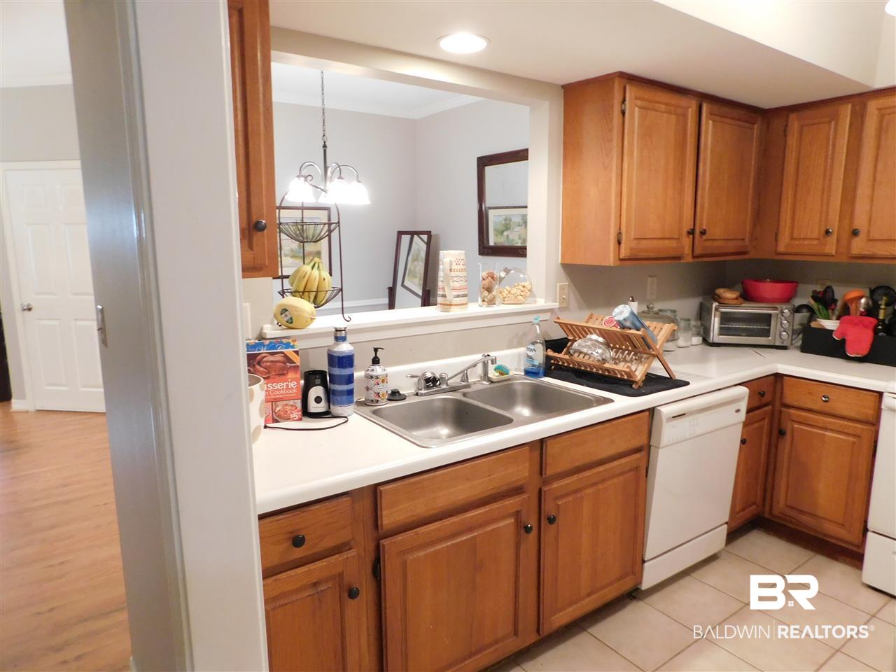 6359 Burnham Wood Place Mobile, AL 36608 - Photo 11 of 32 Kitchen