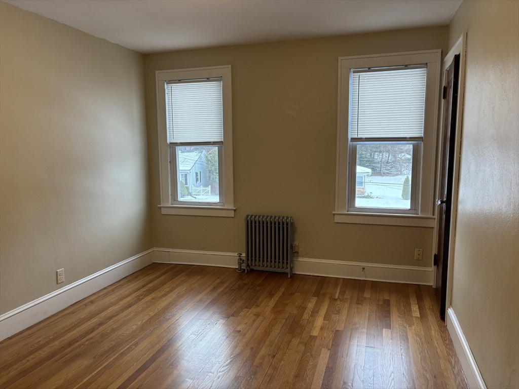 58 Ashley Road, Unit 2 Holyoke, MA 01040 - Photo 4 of 9