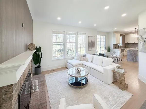 $1,189,000 | 2370 Legends Court, Riverwoods, IL 60015