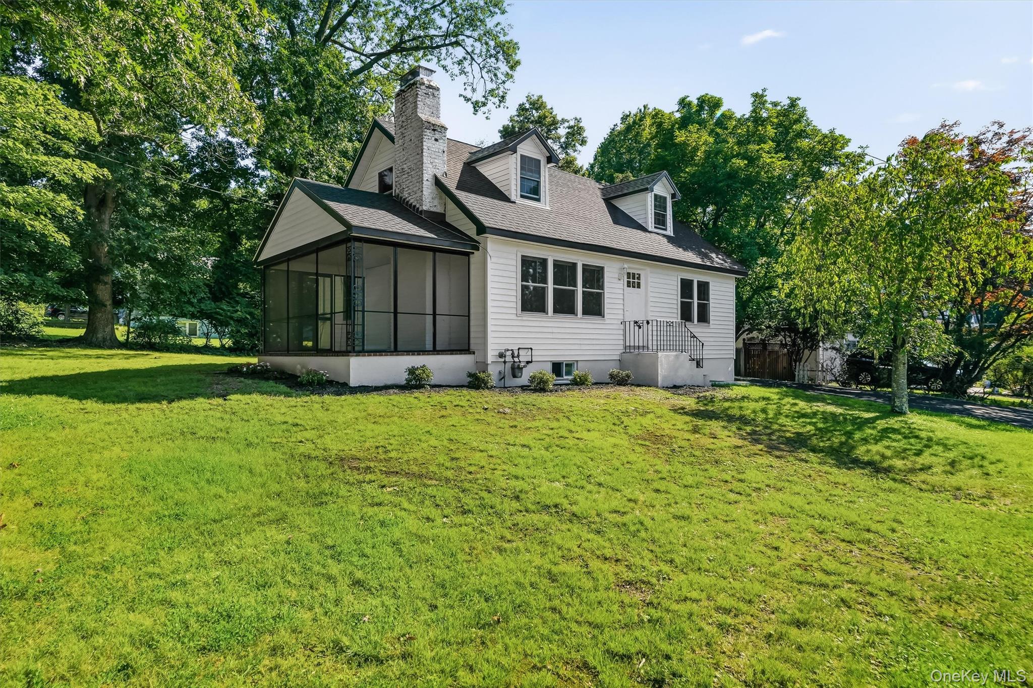 2 Francis Place Nyack, NY 10960 - Photo 5 of 42 Gallery Image 5