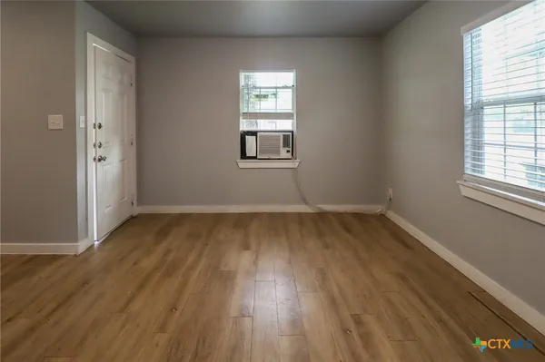 $575 | 120 West Avenue, Unit A, Killeen, TX 76541