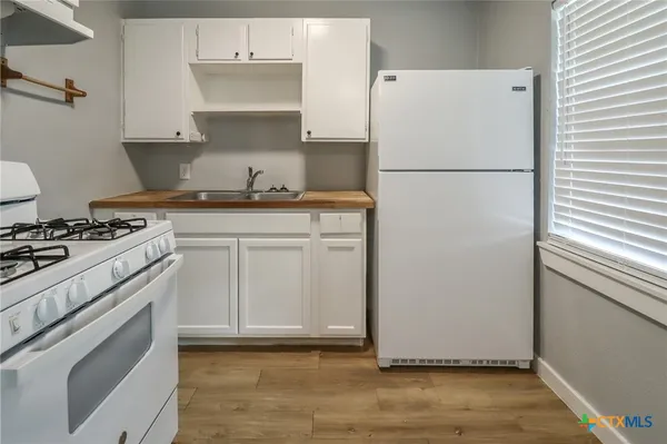 $575 | 120 West Avenue, Unit A, Killeen, TX 76541