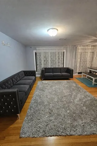 $3,150 | 770 Cordial Drive, Des Plaines, IL 60018