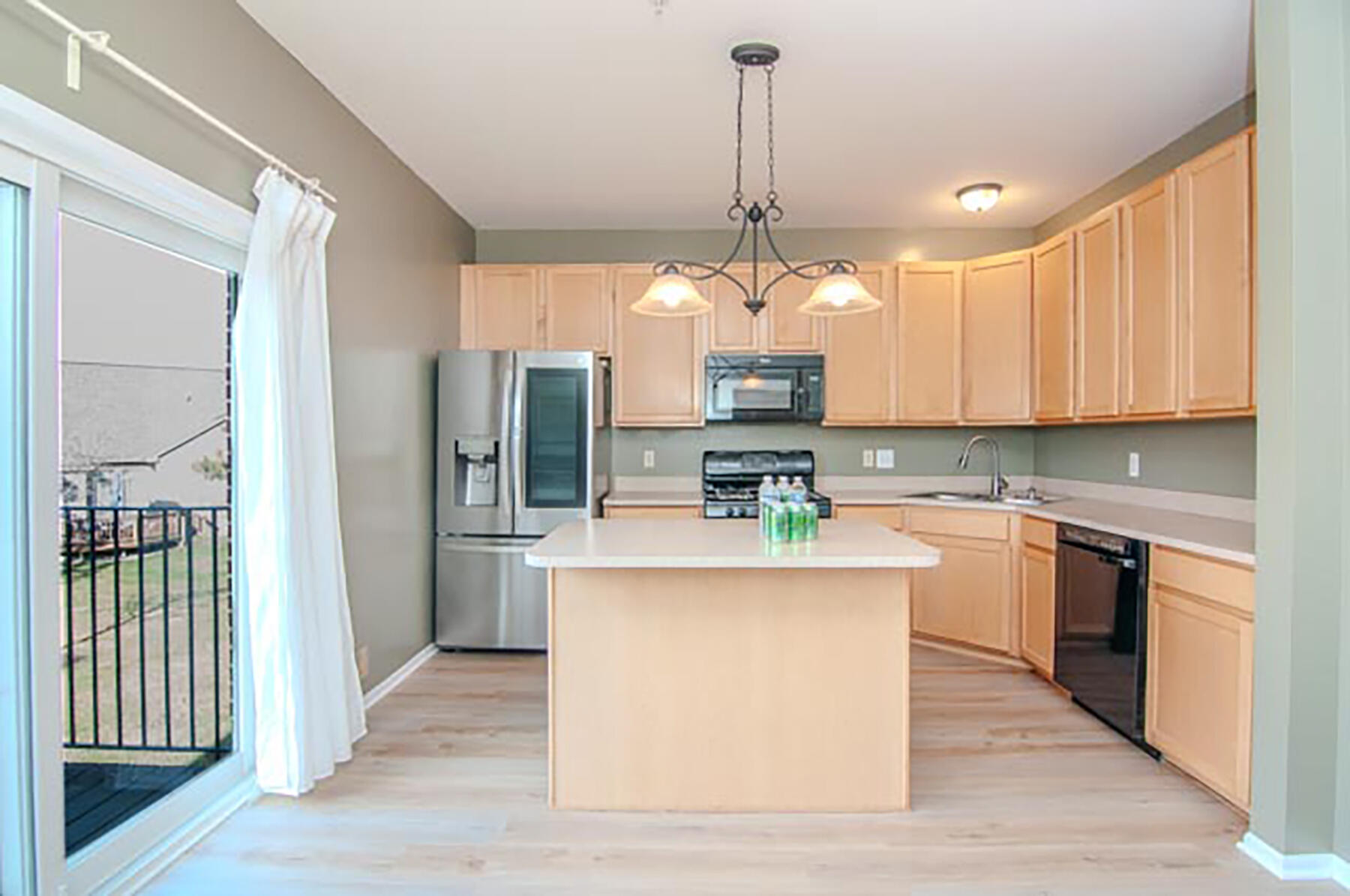 448 Cherry Orchard Road Canton, MI 48188 - Photo 16 of 54 016