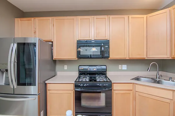 $2,500 | 448 Cherry Orchard Road, Canton, MI 48188