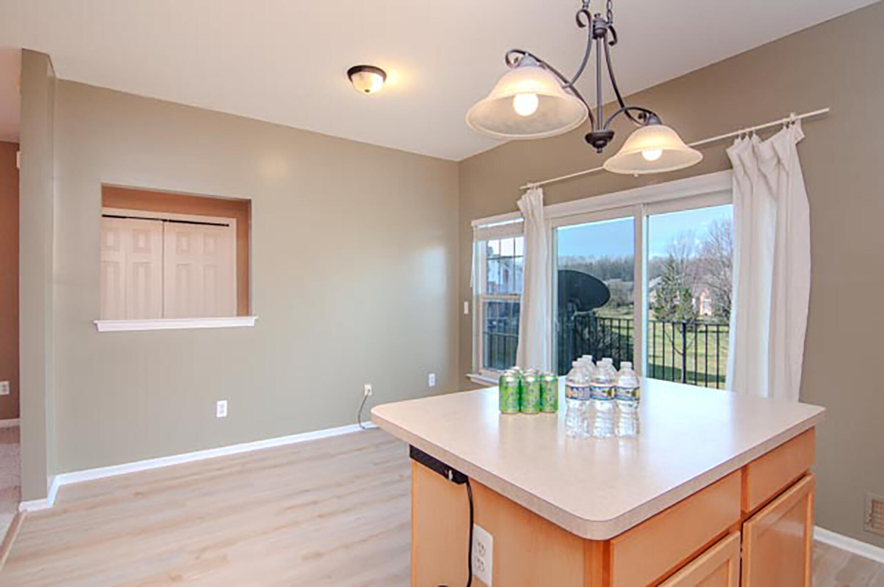 448 Cherry Orchard Road Canton, MI 48188 - Photo 24 of 54 024