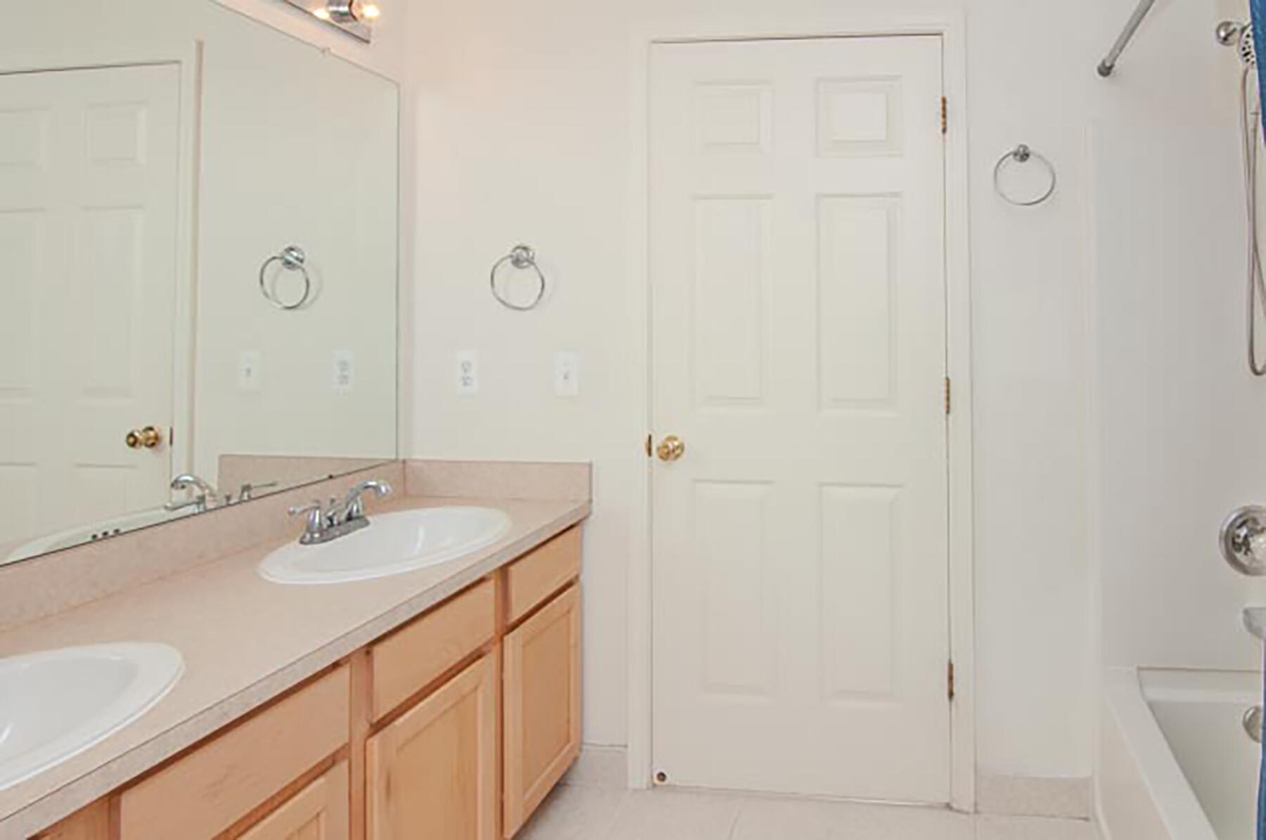 448 Cherry Orchard Road Canton, MI 48188 - Photo 36 of 54 036