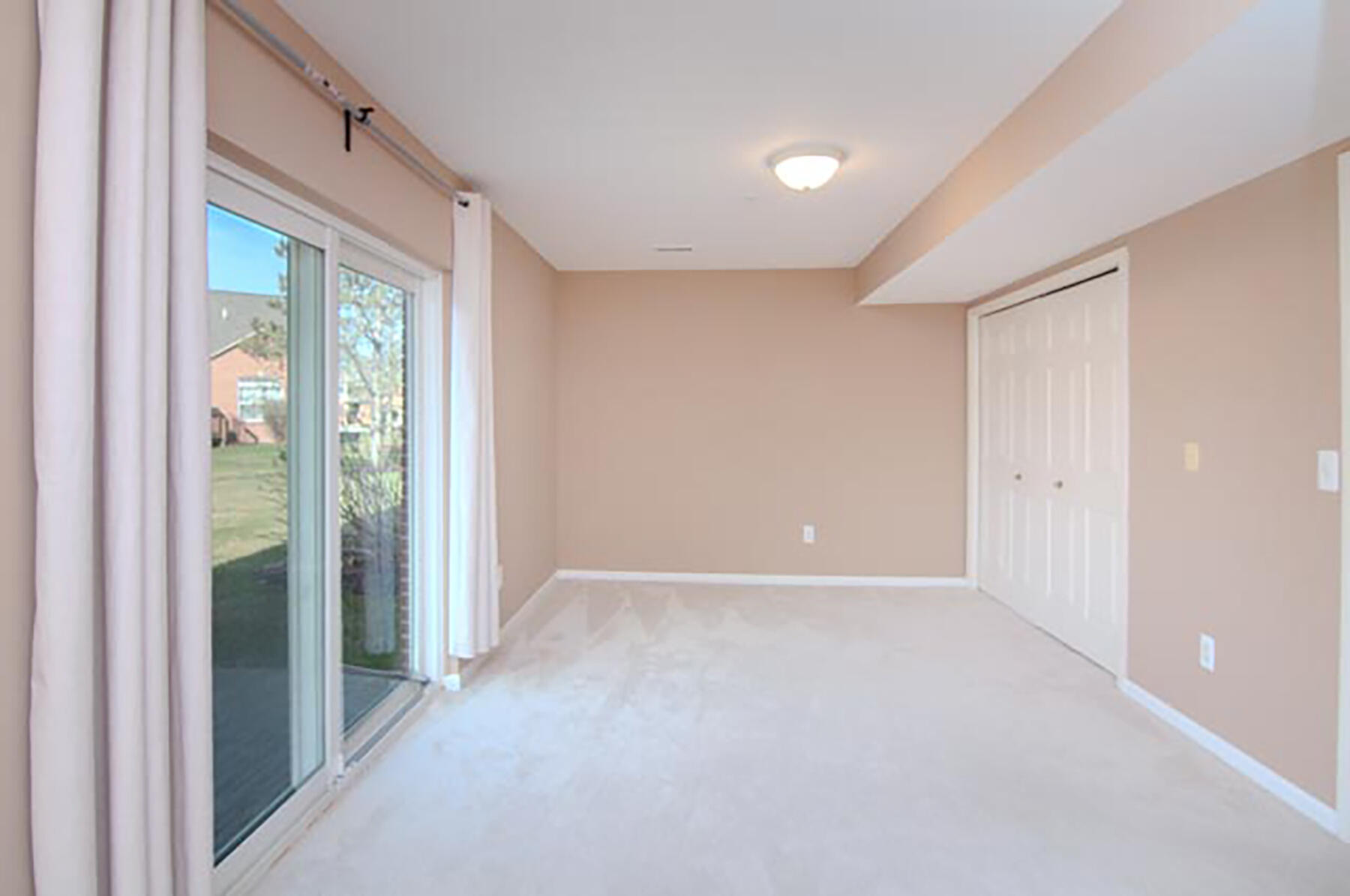 448 Cherry Orchard Road Canton, MI 48188 - Photo 51 of 54 051