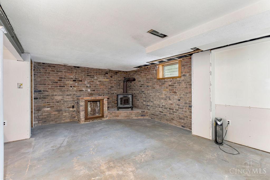 1220 3rd Street Reading, OH 45215 - Photo 16 of 25