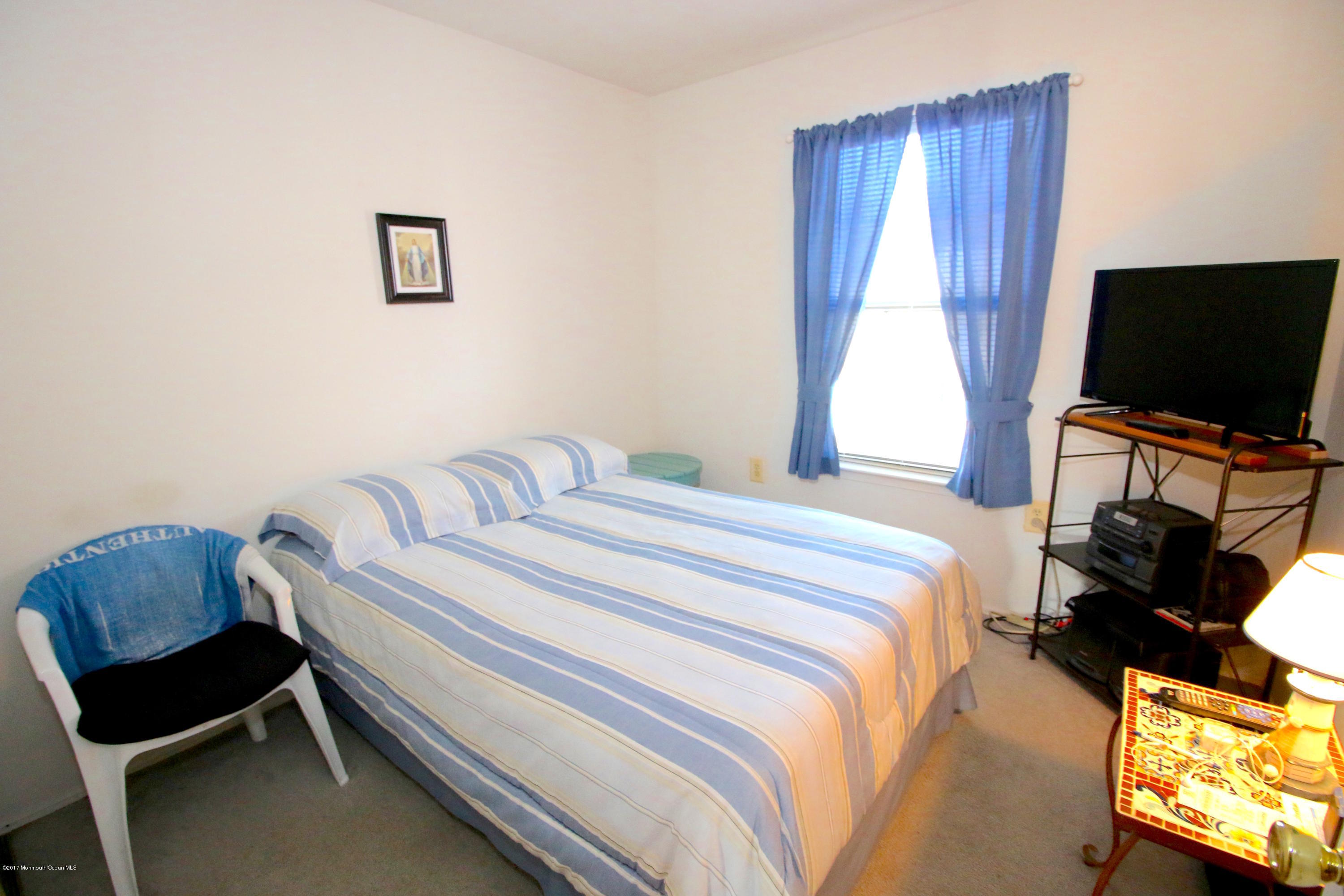 128 Jennings Road Manahawkin, NJ 08050 - Photo 16 of 45 16