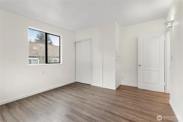 a view of a livingroom with an empty space