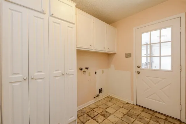 $2,499 | 5731 Old Lodge Drive, Houston, TX 77066